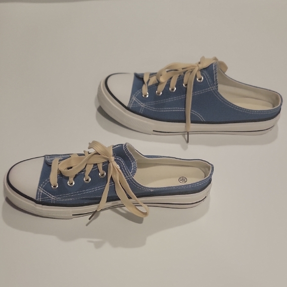 Converse-Style Slide Sneakers - Picture 7 of 11